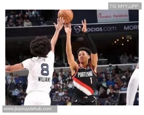 安芬尼西蒙斯反思失利原因强调上半场强度不足导致对手快攻频频得分