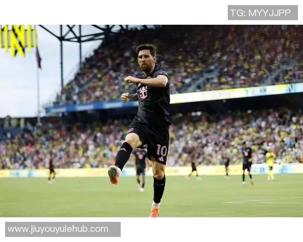 梅西38岁依旧神勇连续对阵纳什维尔狂轰5球1助展现传奇风采 梅西38岁依旧神勇连续对阵纳什维尔狂轰5球1助展现传奇风采