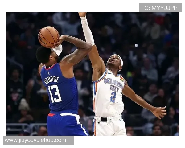 乔治赛季三分表现出色圆满实现生涯最佳命中率记录